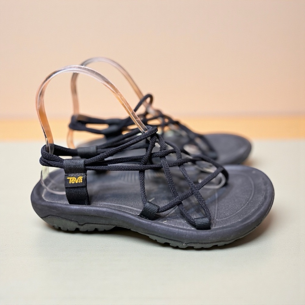 Teva Women's Strappy Black Sandals hurricane xl infinity sandal size 9